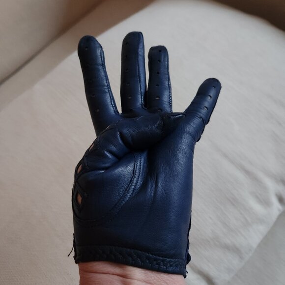 Vintage Navy Soft Leather Driving Gloves - S/M - Picture 4 of 7